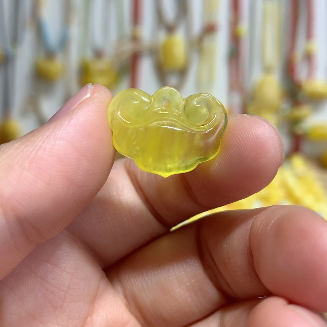 蜜蜡未镶嵌裸石配饰