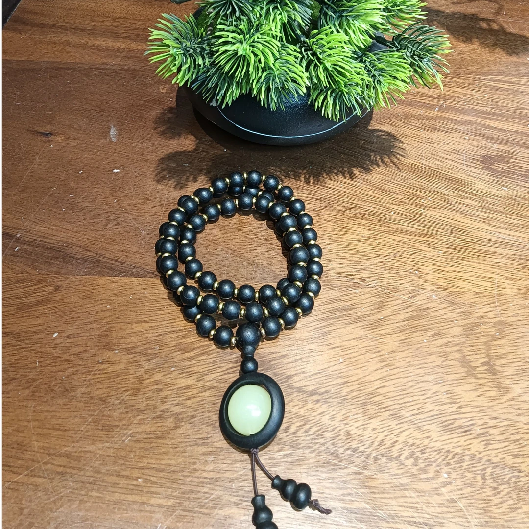 越南土檀香木颈链