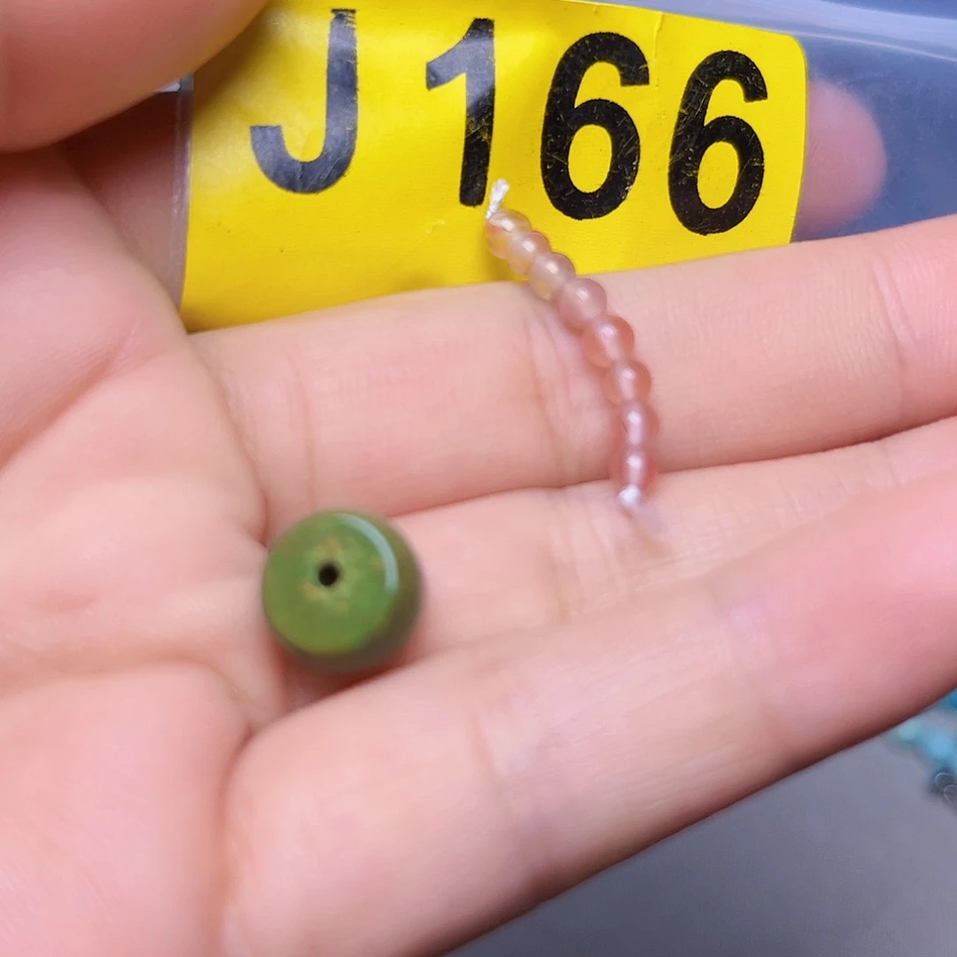 南红玛瑙未镶嵌珠宝奇石