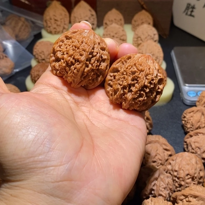 文玩核桃吊坠满天星40