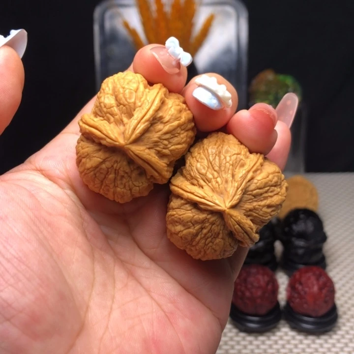 橄榄核吊坠3老蟾三棱38+