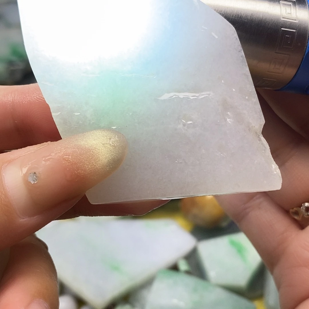 翡翠未镶嵌挂件天然缅甸