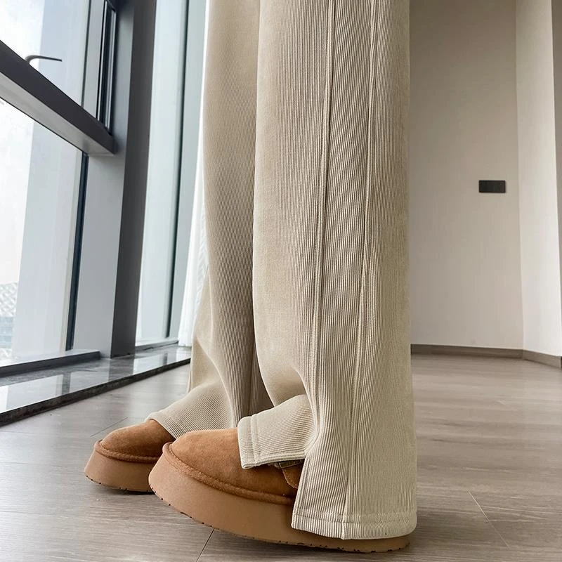 卫裤女2025新款秋冬加绒加厚奶咖阔腿裤高腰垂感显瘦休闲运动长裤