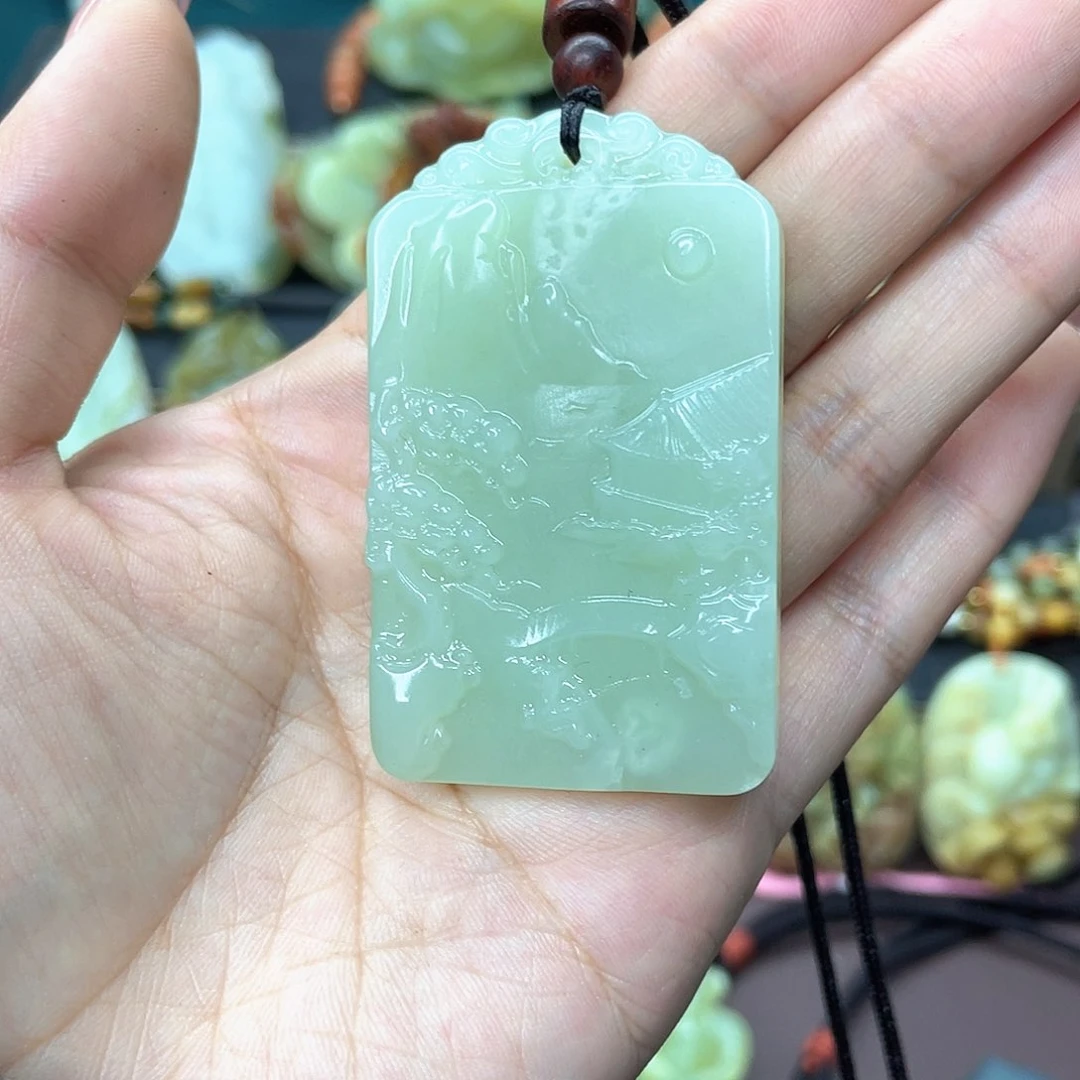 蛇纹石玉颈饰未镶嵌