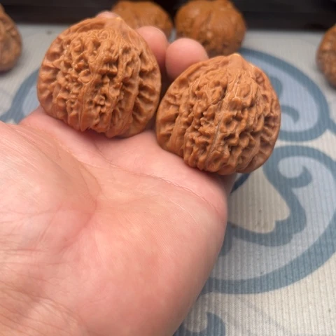 文玩核桃吊坠楼子