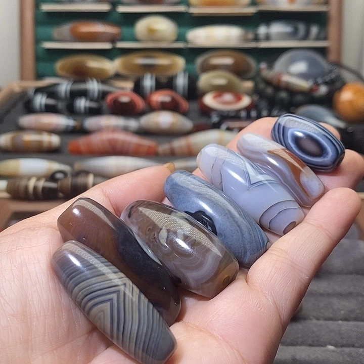 鸿***线玛瑙/玉髓未镶嵌吊坠(不含链)