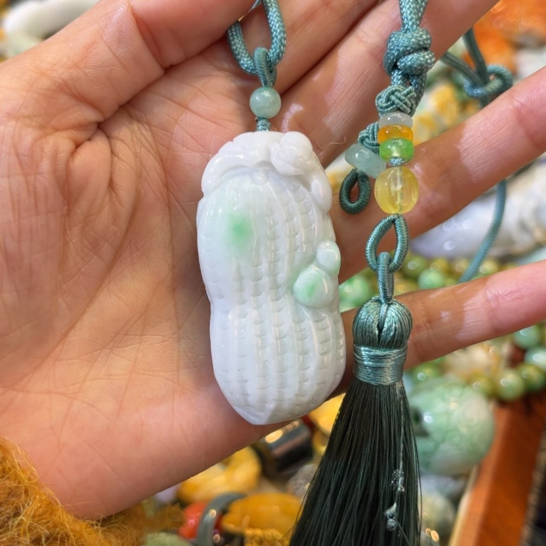 翡翠颈饰未镶嵌待编款