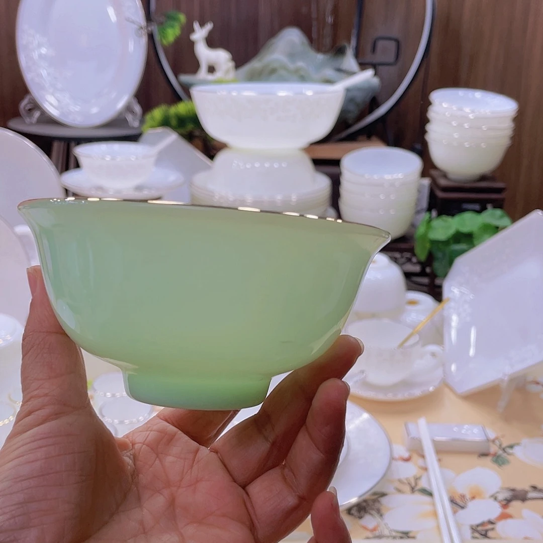 瓷景德镇绿色玉瓷碗一个