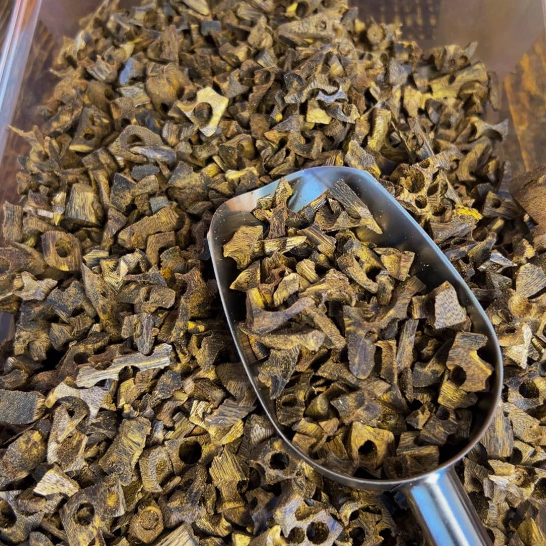 沉香沉香碎屑乌身高油钻珠熏香料100克