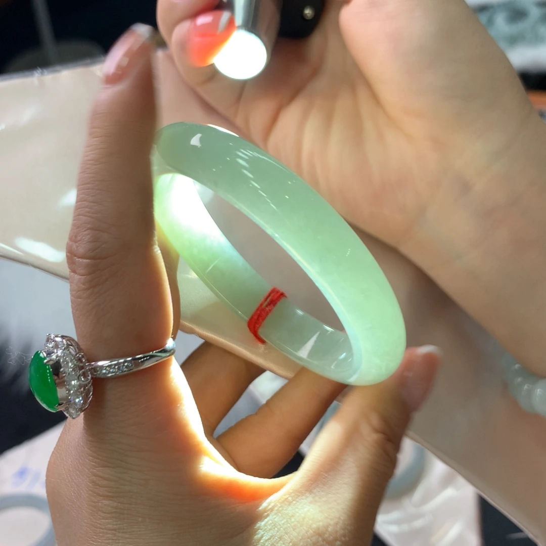 未镶嵌手镯翡翠翡翠