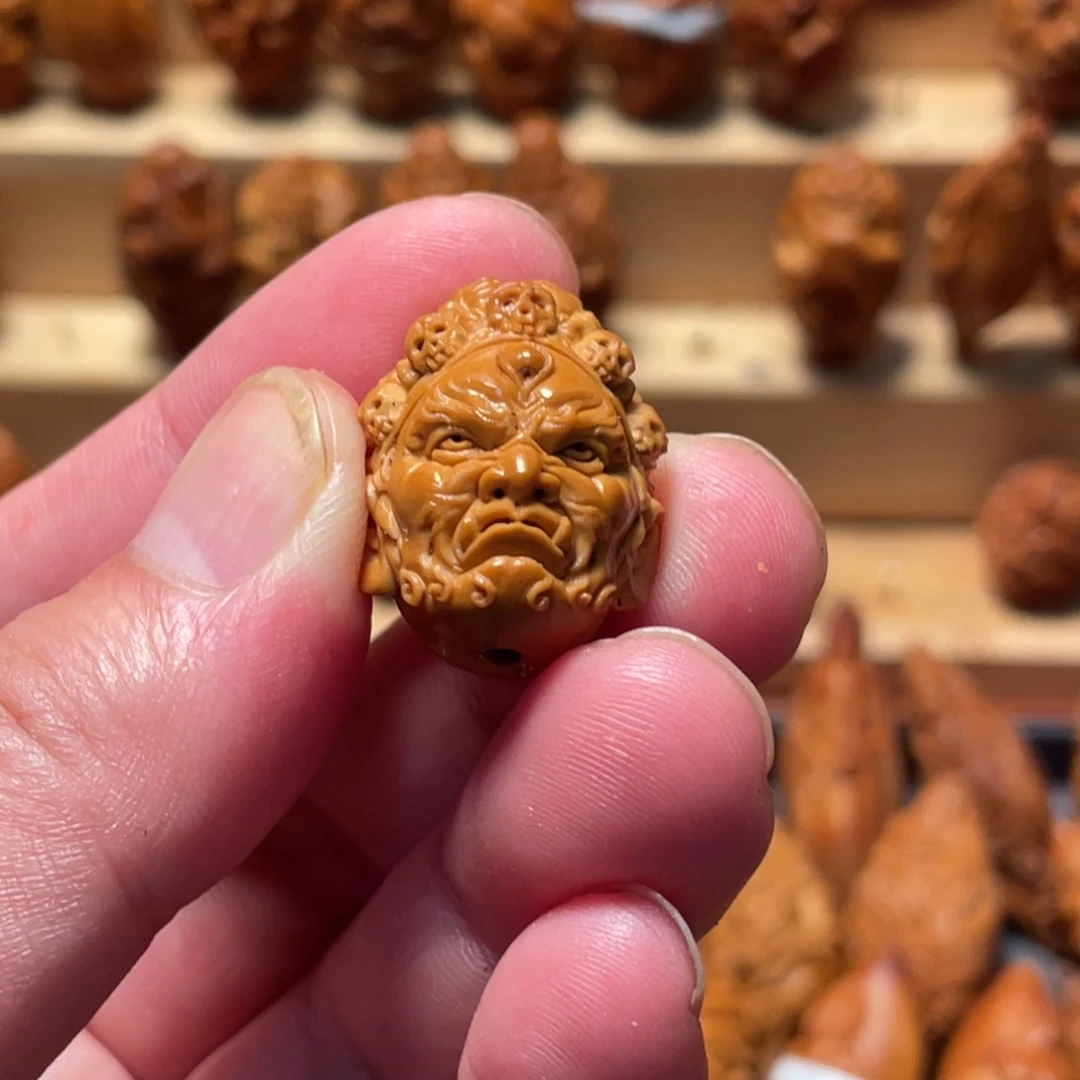 橄榄核吊坠大黑天三通