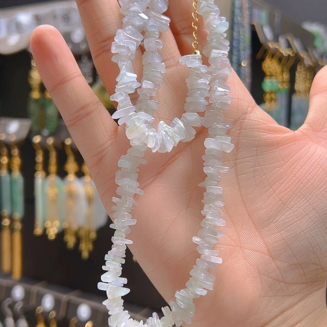 未镶嵌翡翠耳饰难***忆
