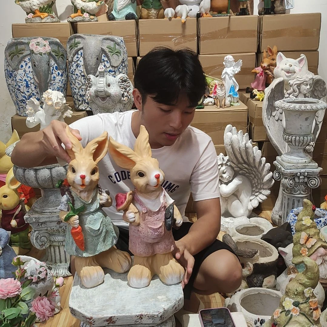 合成树脂彼得兔一对