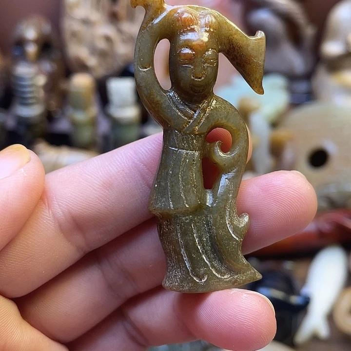 和田玉（糖玉）未镶嵌挂件