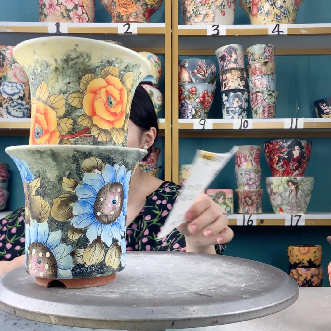 景德镇手工花盆533