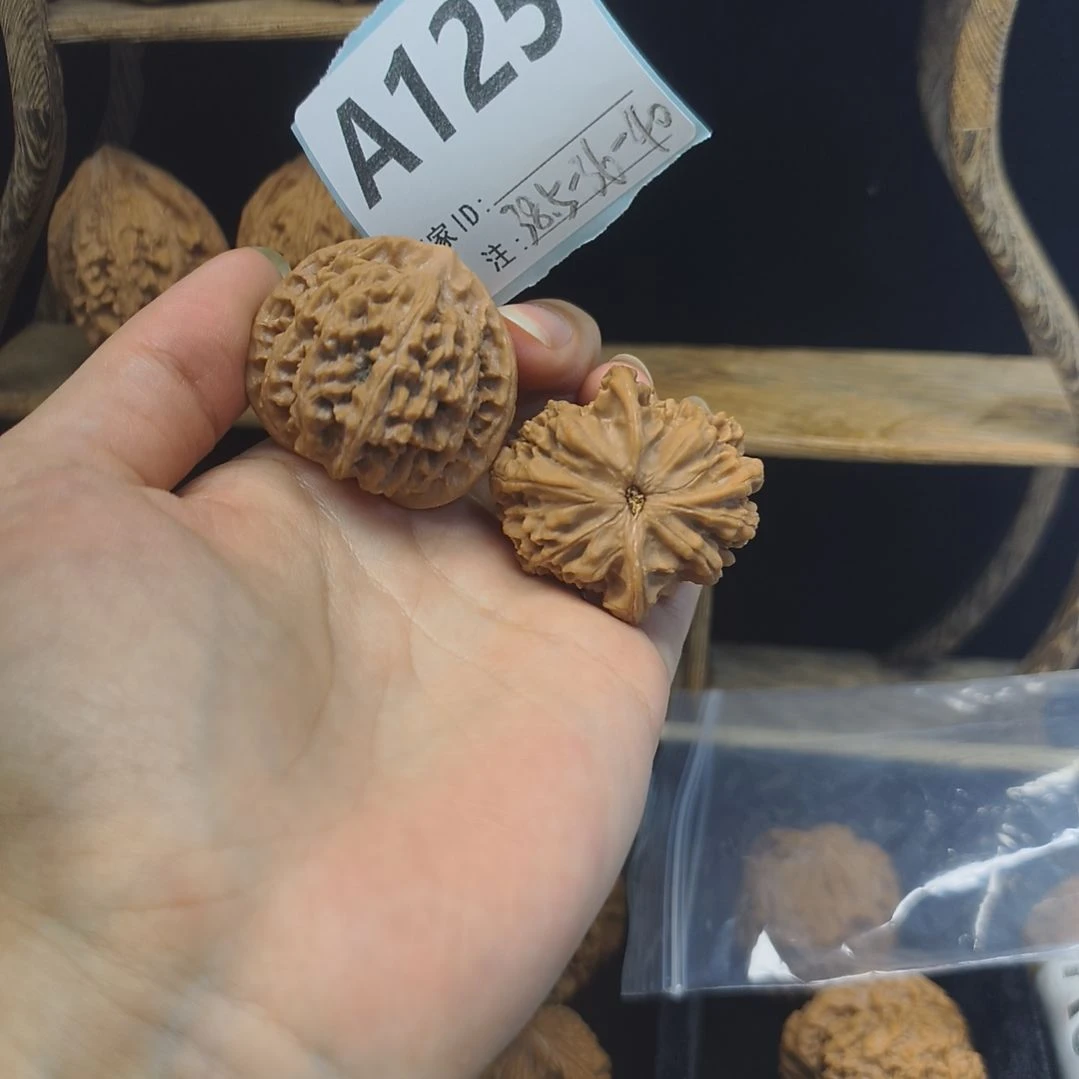 q***p把件文玩核桃38老款灯笼狮子头