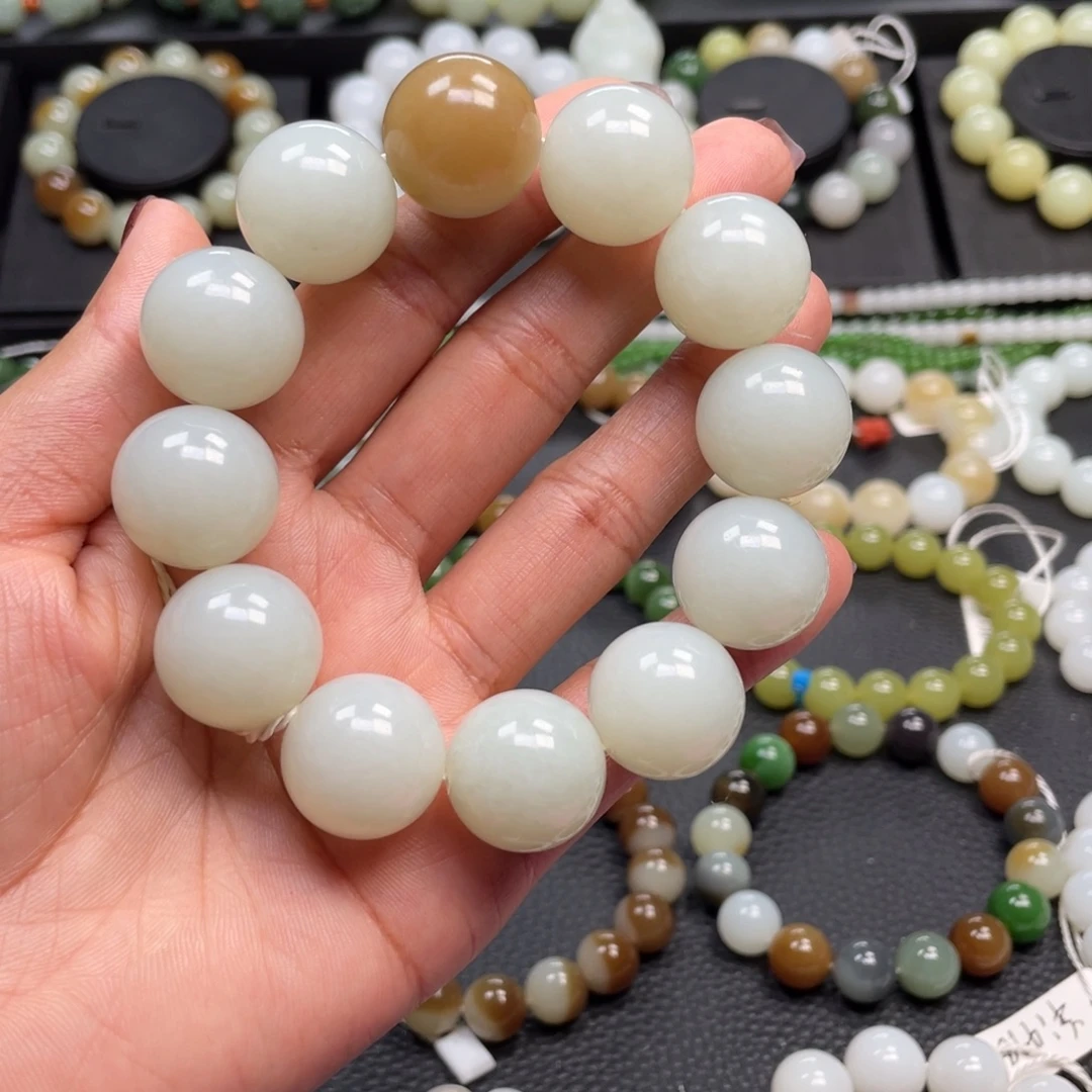 和田玉未镶嵌手链