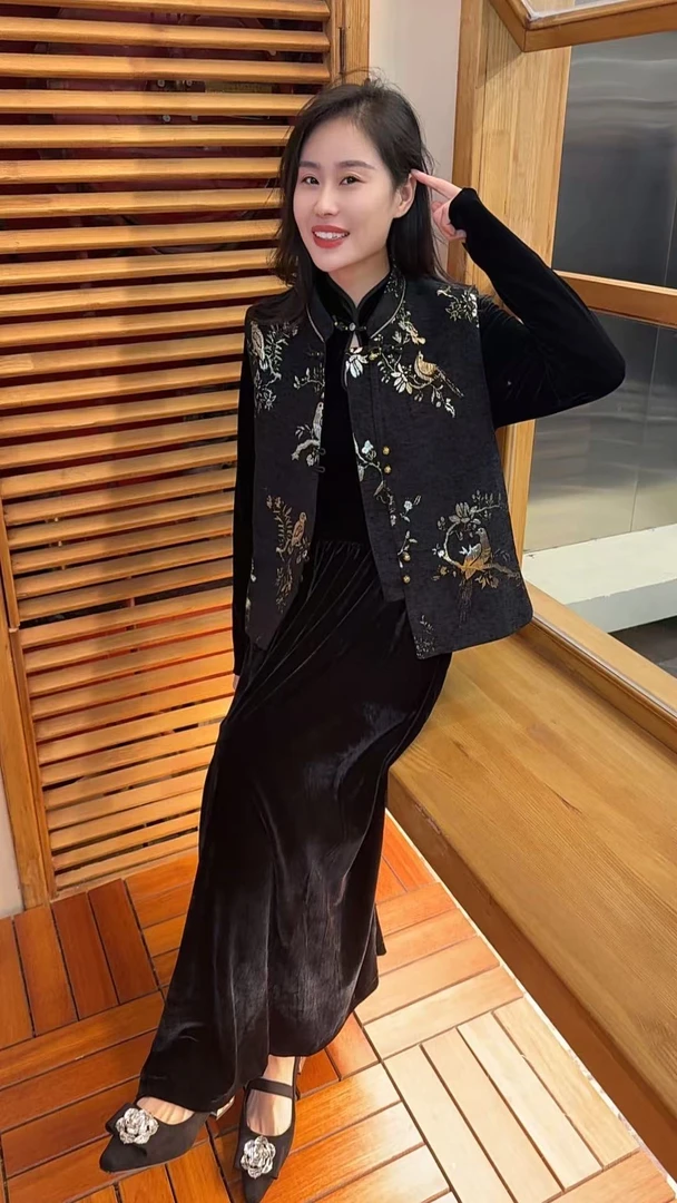 Miss huo 马甲丝绒裙两件套 A 黑色 2F120