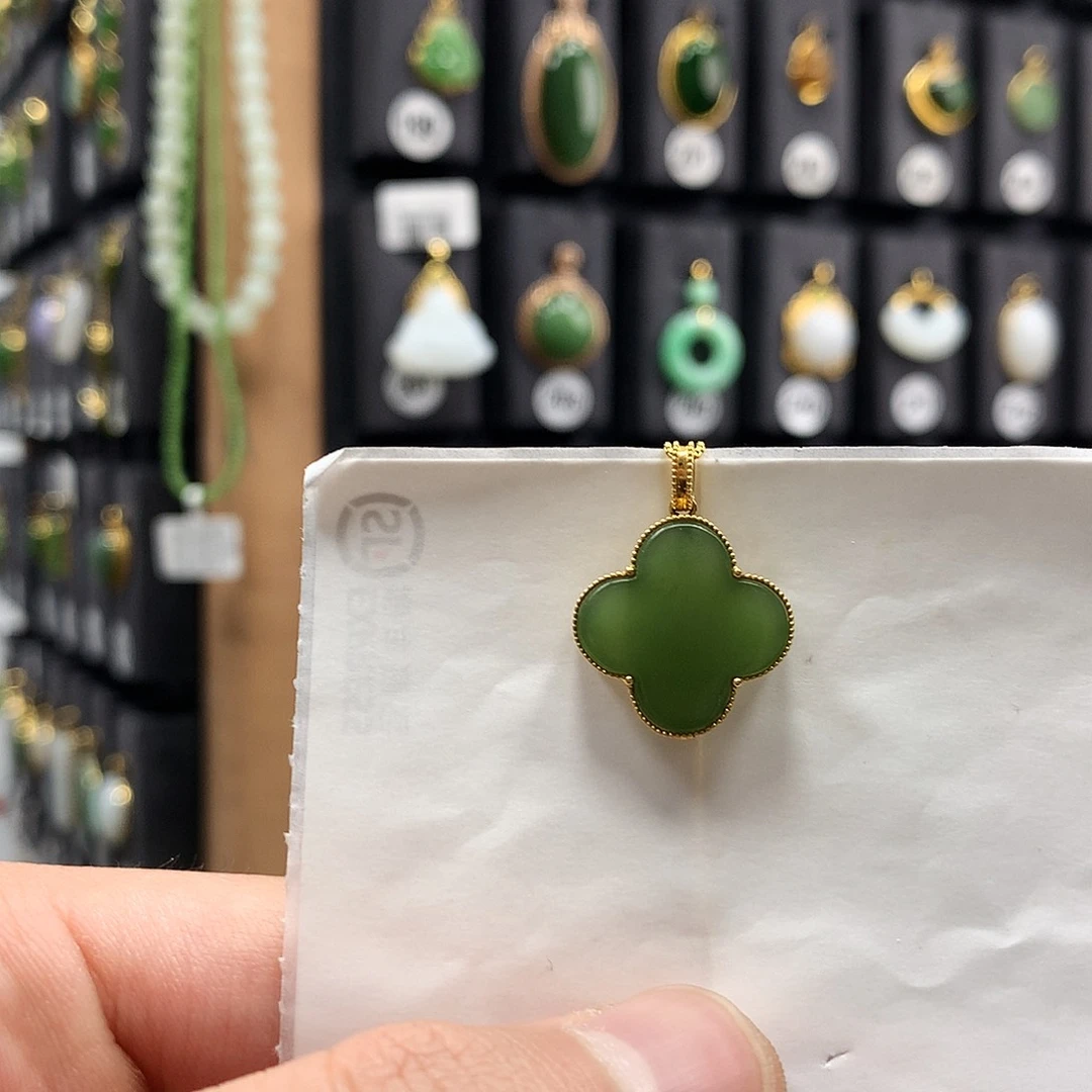 和田玉颈饰18K金镶嵌