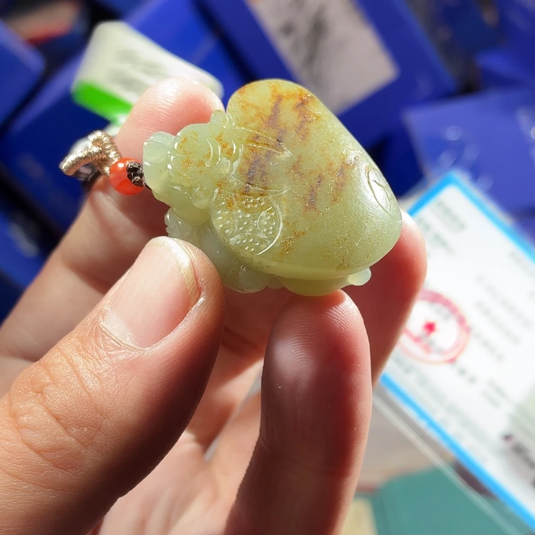和田玉（糖玉）未镶嵌颈饰