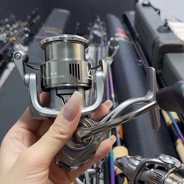 錒***杰3.8m碳素精品路亚3000型