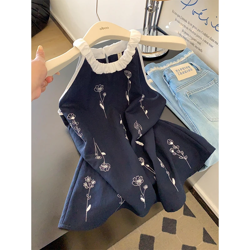 新中式碎花刺绣挂脖吊带背心女夏季新款外穿小众宽松无袖露肩上衣