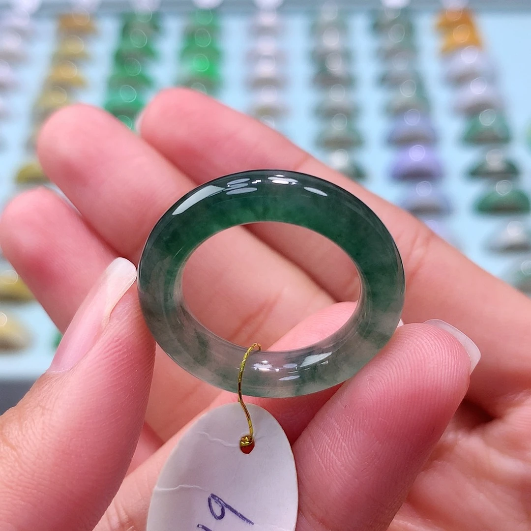 未镶嵌戒指翡翠19圈