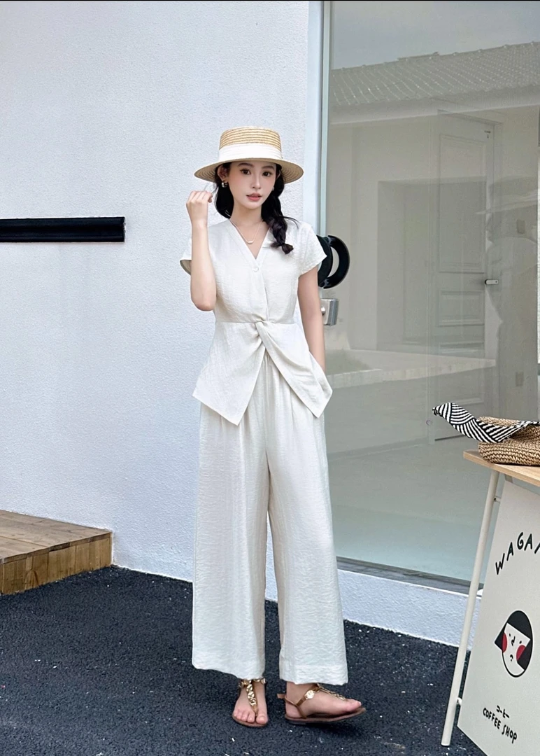 夏季时尚绑带设计感静奢风气质套装慵懒纯欲风上衣阔腿裤两件套女