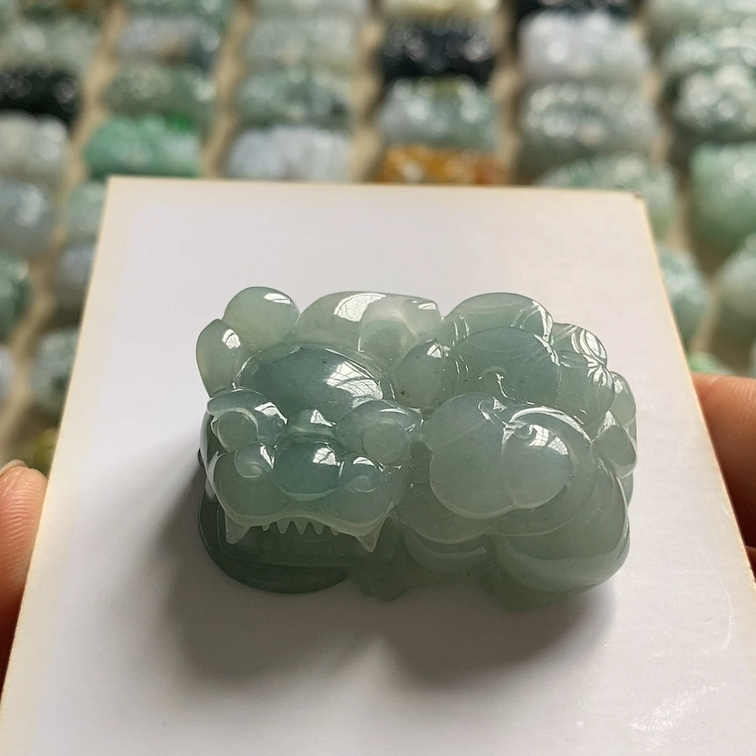 翡翠未镶嵌颈饰天然翡翠貔貅吊坠