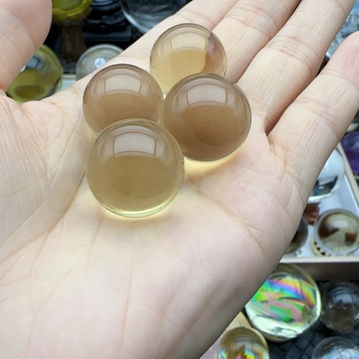 未镶嵌珠宝半成品水晶多样性发其一
