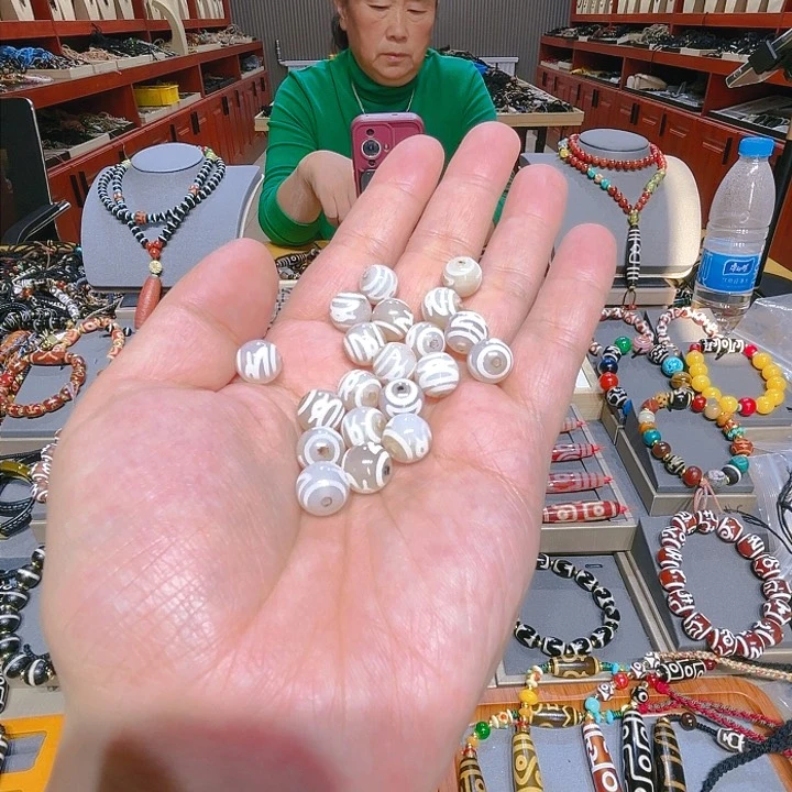 未镶嵌玛瑙/玉髓珠宝奇石