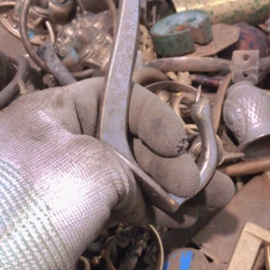 董***缘闪电购铜摆件工艺品