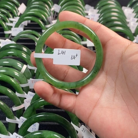 和田玉（碧玉）手镯未镶嵌薛****爷