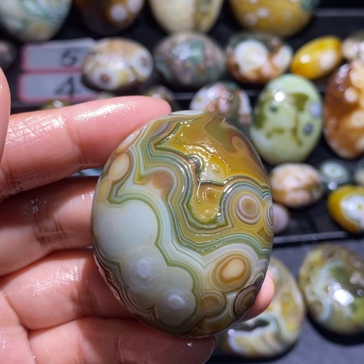 玛瑙/玉髓未镶嵌珠宝半成品126