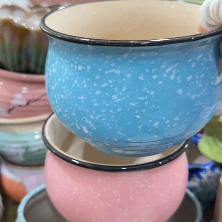 凑9块包邮，有孔，不清楚问客服