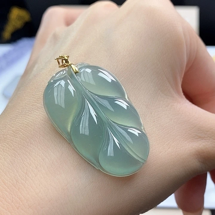 吊坠(不含链)未镶嵌翡翠金枝玉叶