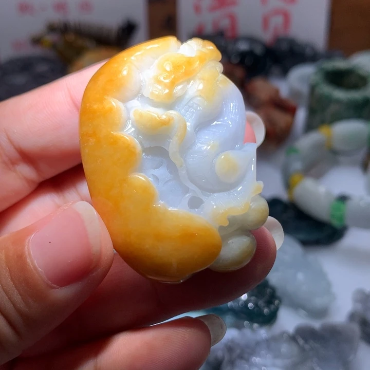 翡翠未镶嵌颈饰保真天然A货翡翠