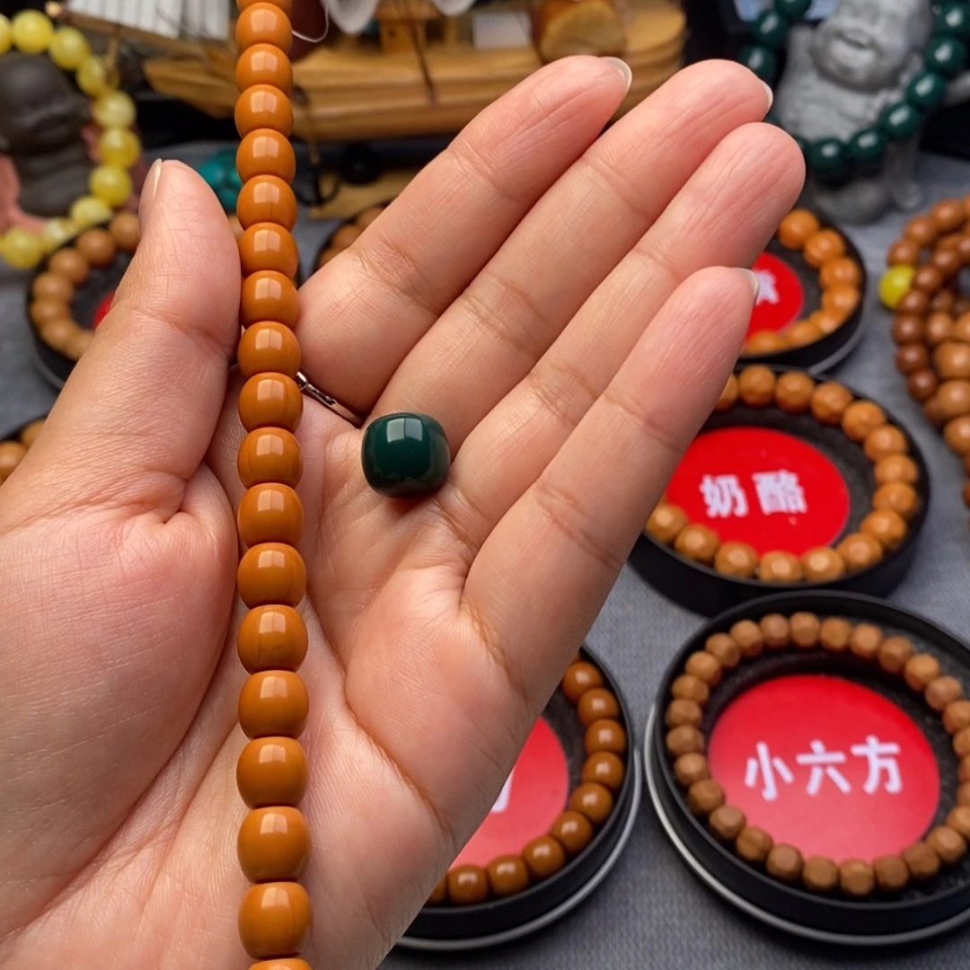 为***机吊坠猴头核桃8.8直切