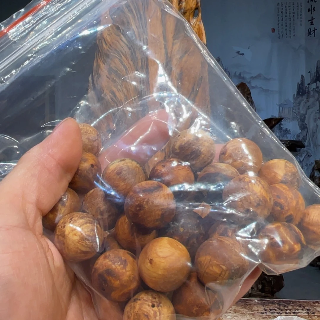 用***龙木天然琥珀木三丰琥珀木20