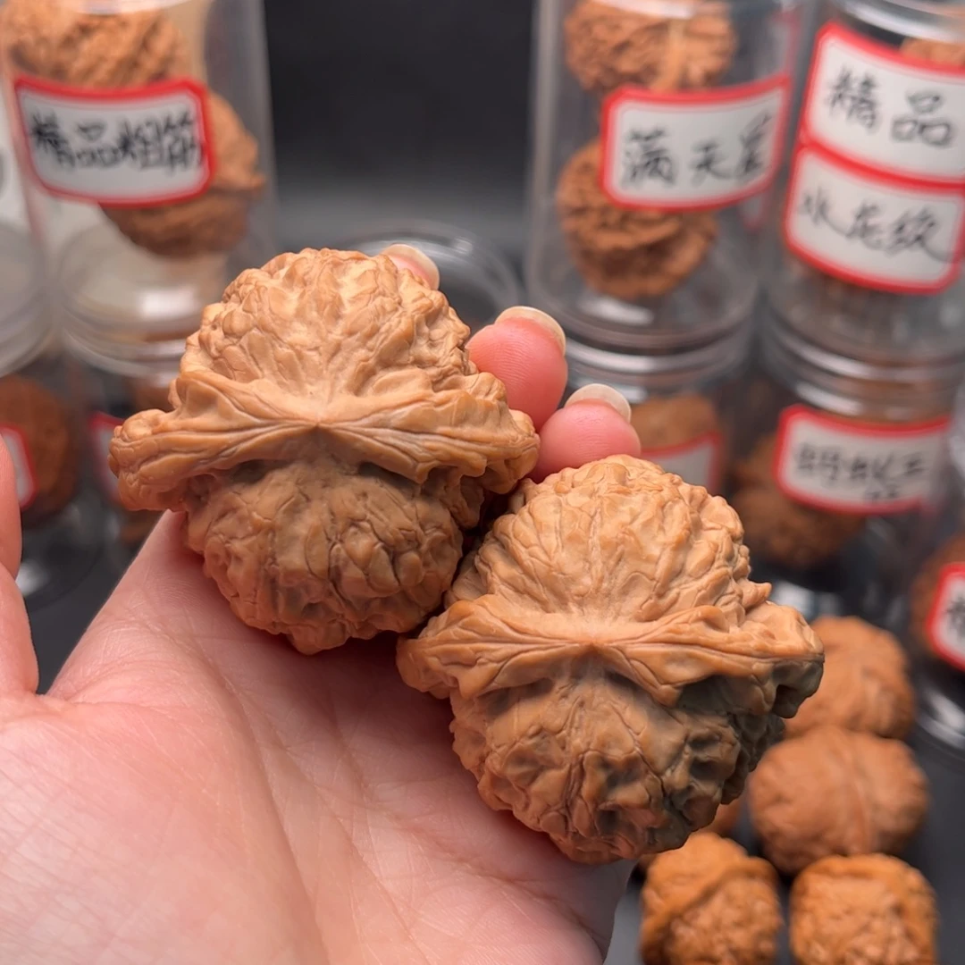 文玩核桃把件52全品精配龙鼎