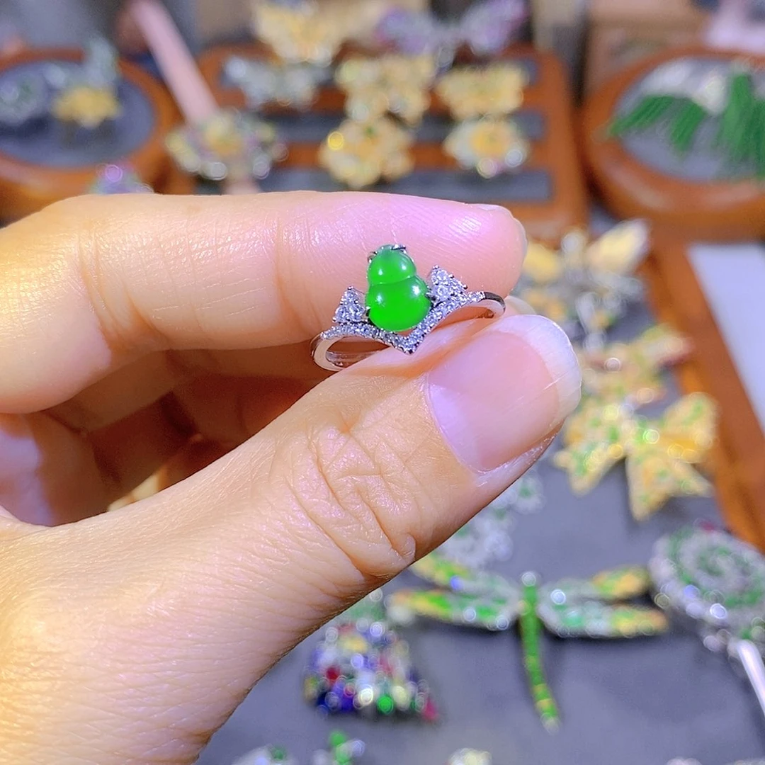 颈饰银S925镶嵌翡翠