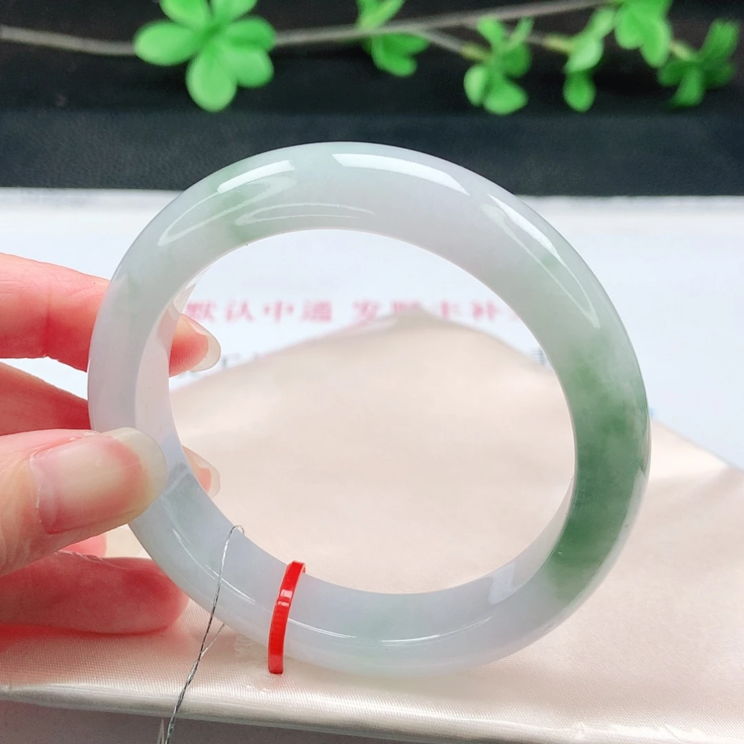 翡翠未镶嵌手镯57圈