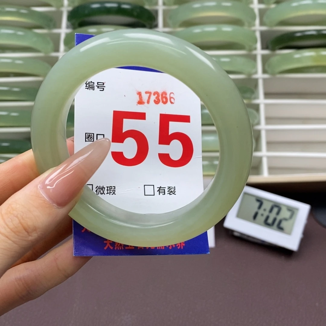 未镶嵌蛇纹石玉手镯