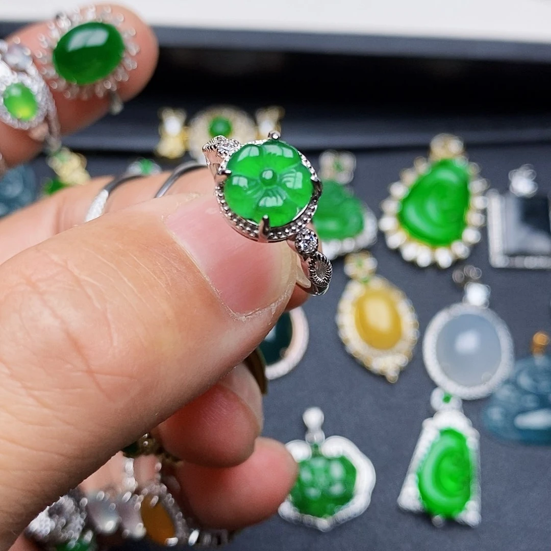 翡翠戒指银S925镶嵌戒指