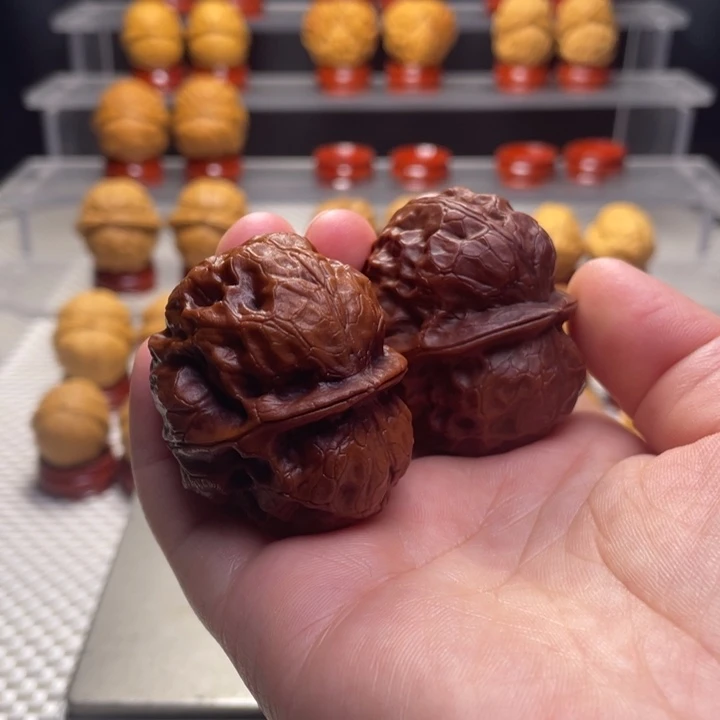 文玩核桃把件莱*_556玄武大帝