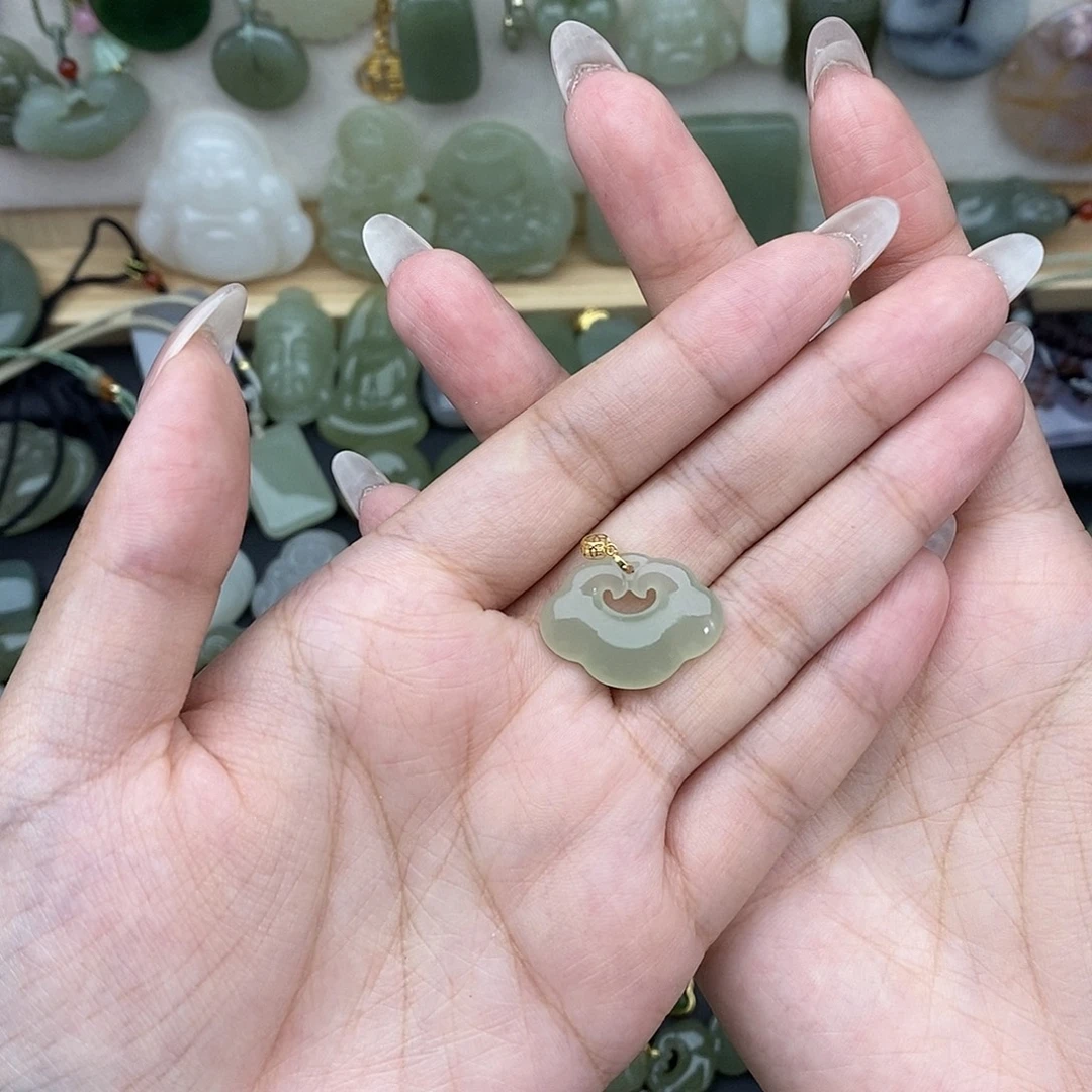 吊坠(不含链)18K金镶嵌和田玉