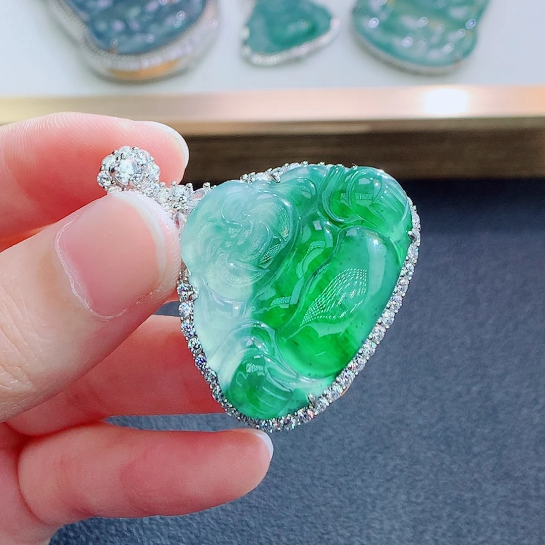 翡翠银S925镶嵌颈饰翡翠