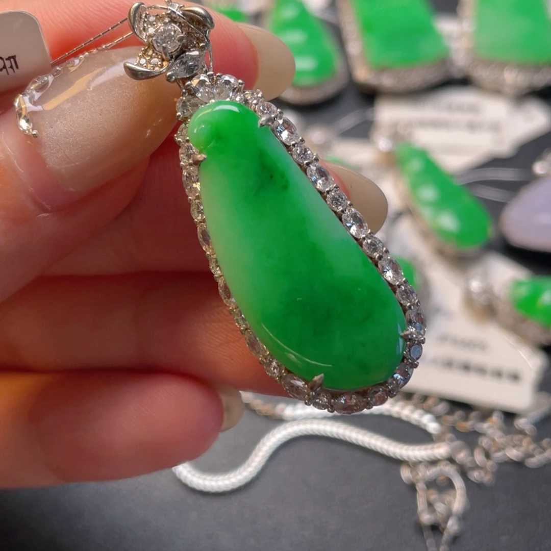 翡翠银S925镶嵌颈饰