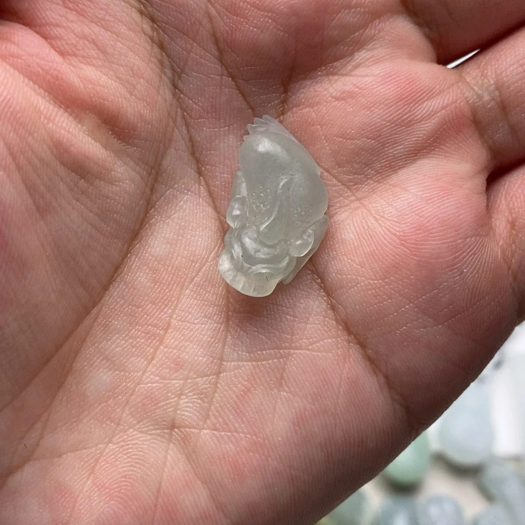 未镶嵌定制翡翠天然缅甸翡翠吊坠