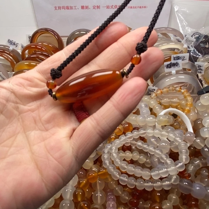 玛瑙/玉髓未镶嵌项圈